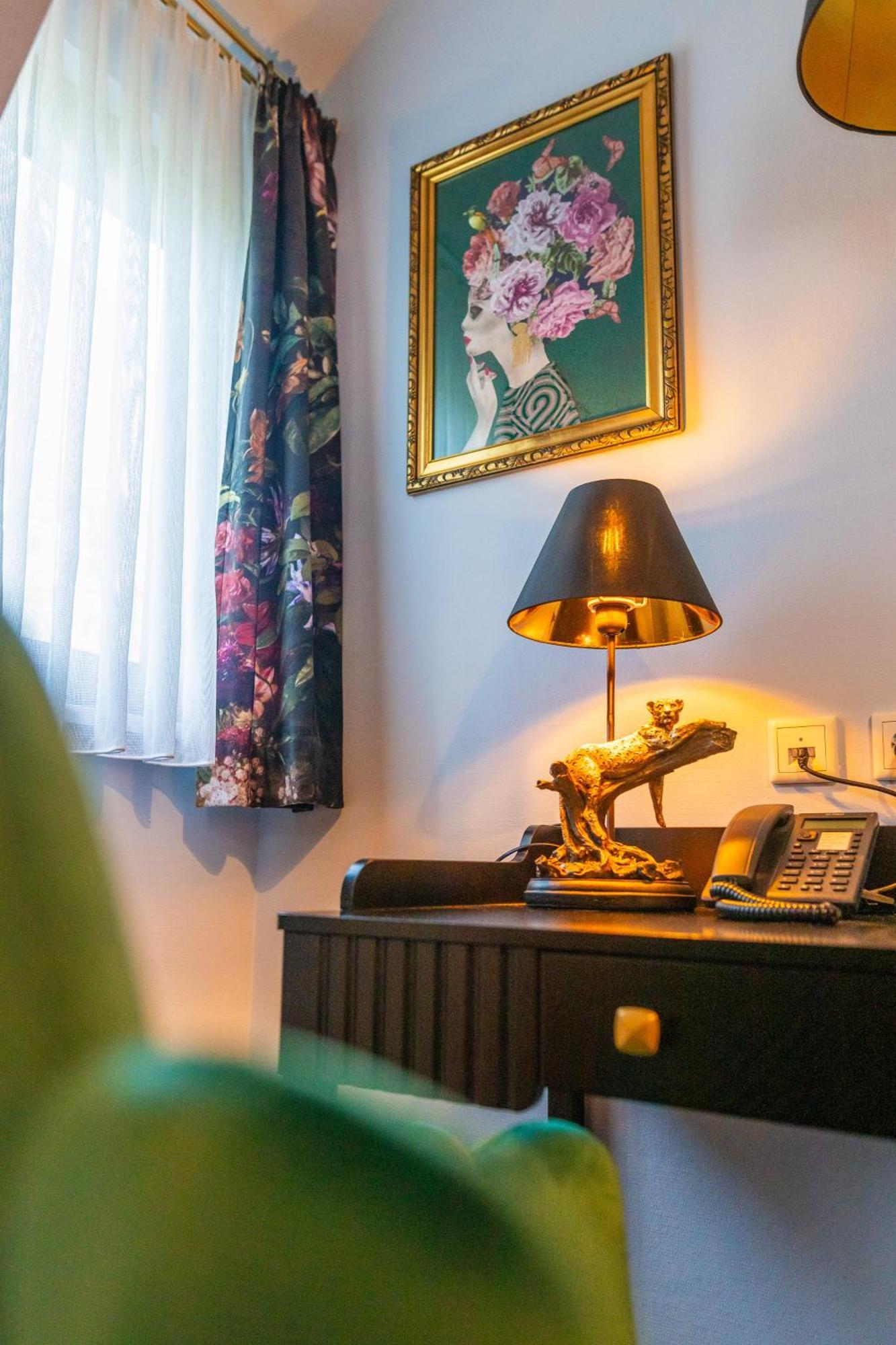 Boutique Hotel Bundschuh 3 Sterne Superior Lohr Buitenkant foto
