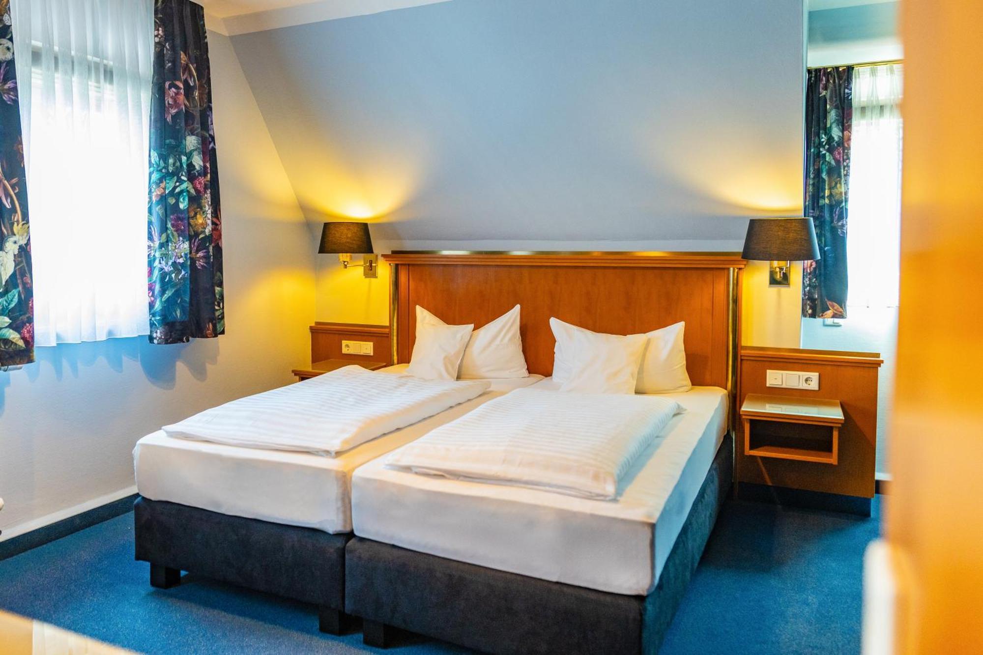Boutique Hotel Bundschuh 3 Sterne Superior Lohr Buitenkant foto